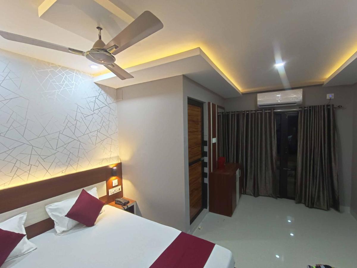 Hotel Marine Blue !! Beach Distance 50 Mts !! Дигха Экстерьер фото
