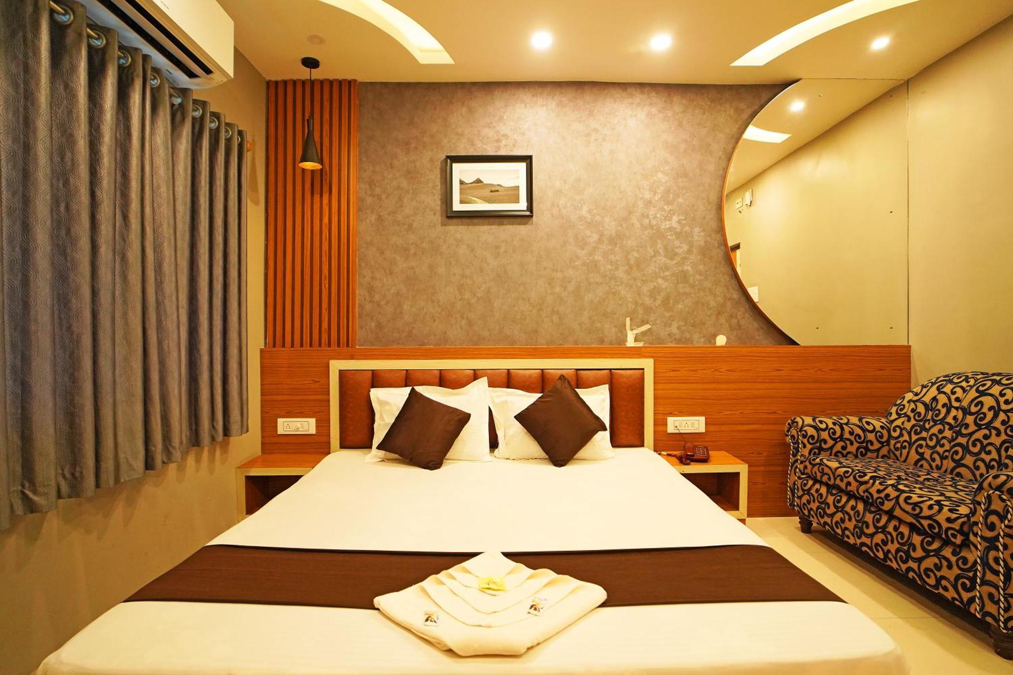 Hotel Marine Blue !! Beach Distance 50 Mts !! Дигха Экстерьер фото
