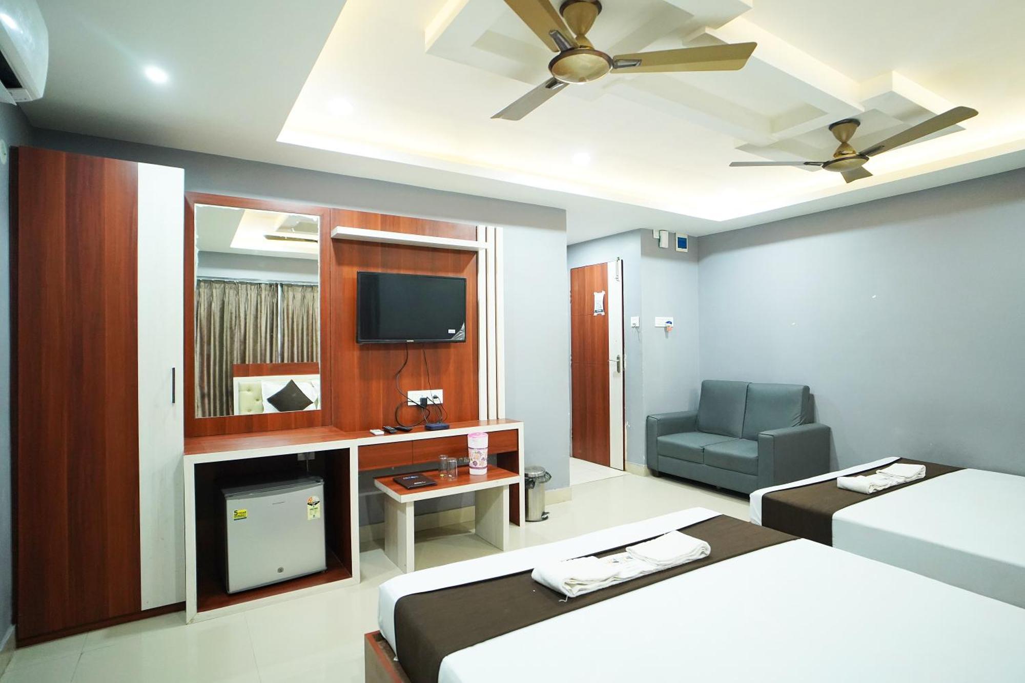 Hotel Marine Blue !! Beach Distance 50 Mts !! Дигха Экстерьер фото