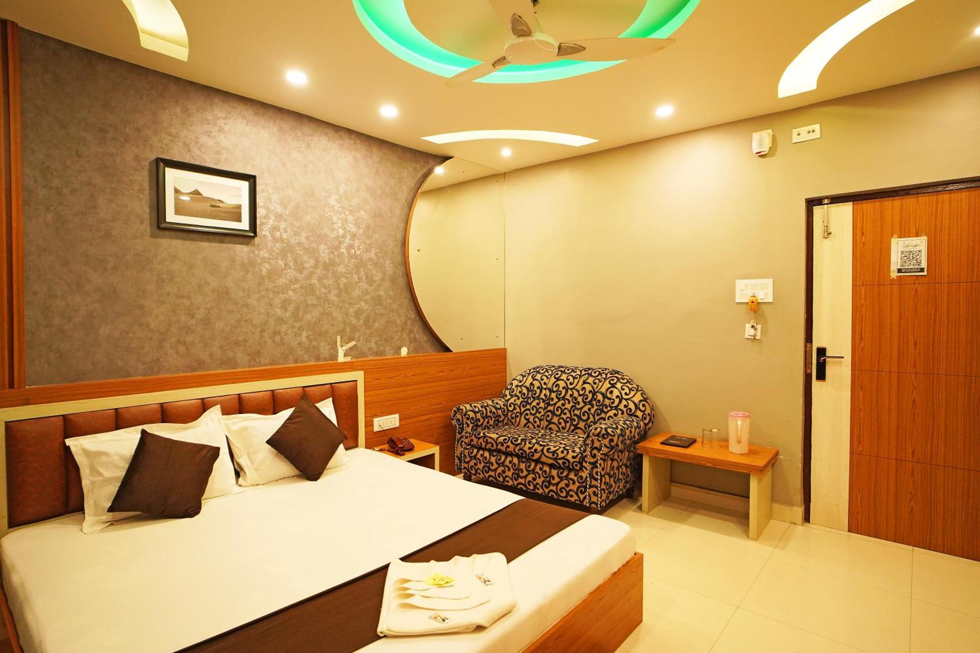 Hotel Marine Blue !! Beach Distance 50 Mts !! Дигха Экстерьер фото
